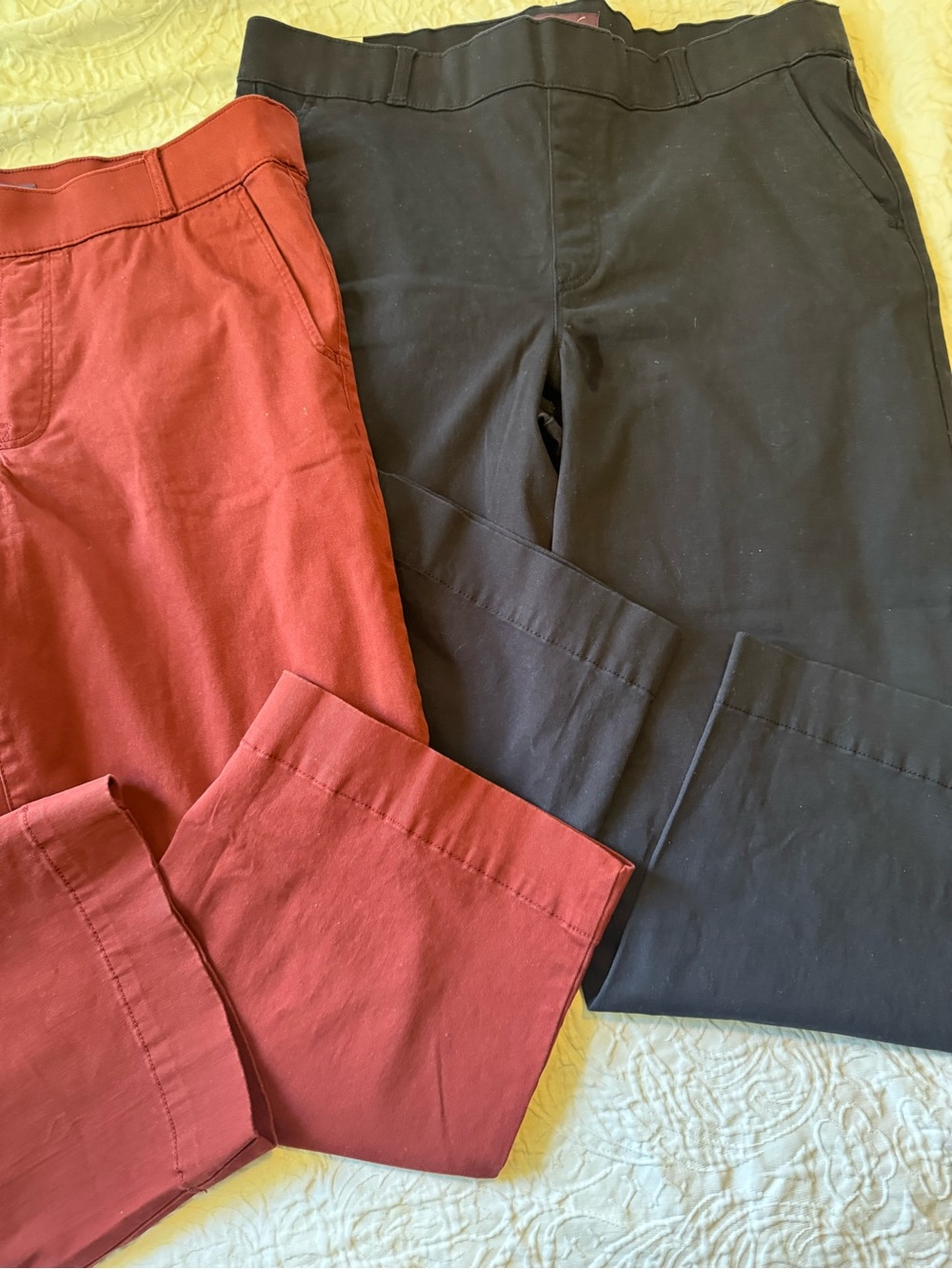 Women’s Pull-On Wide Leg Crop Pants Bundle Size 14 – Navy  & Burgundy